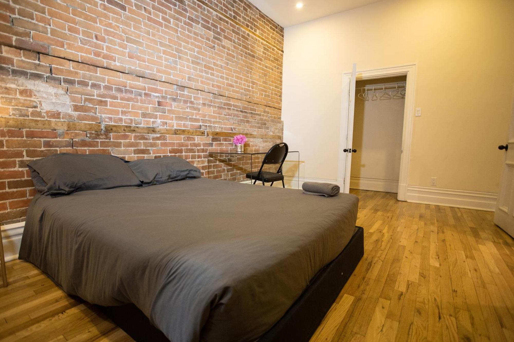 Spacious Downtown Montreal Apartment, 4Br-2Ba,Free Wifi エクステリア 写真
