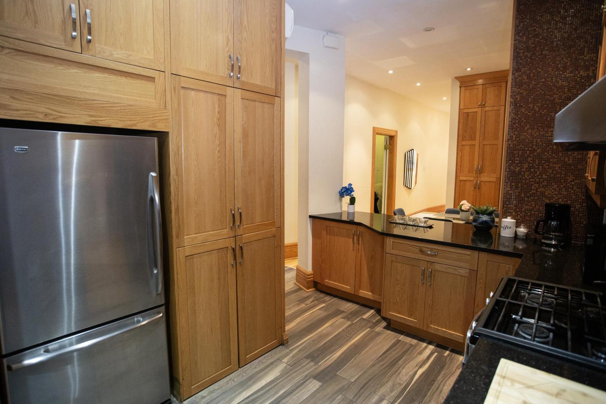 Spacious Downtown Montreal Apartment, 4Br-2Ba,Free Wifi エクステリア 写真