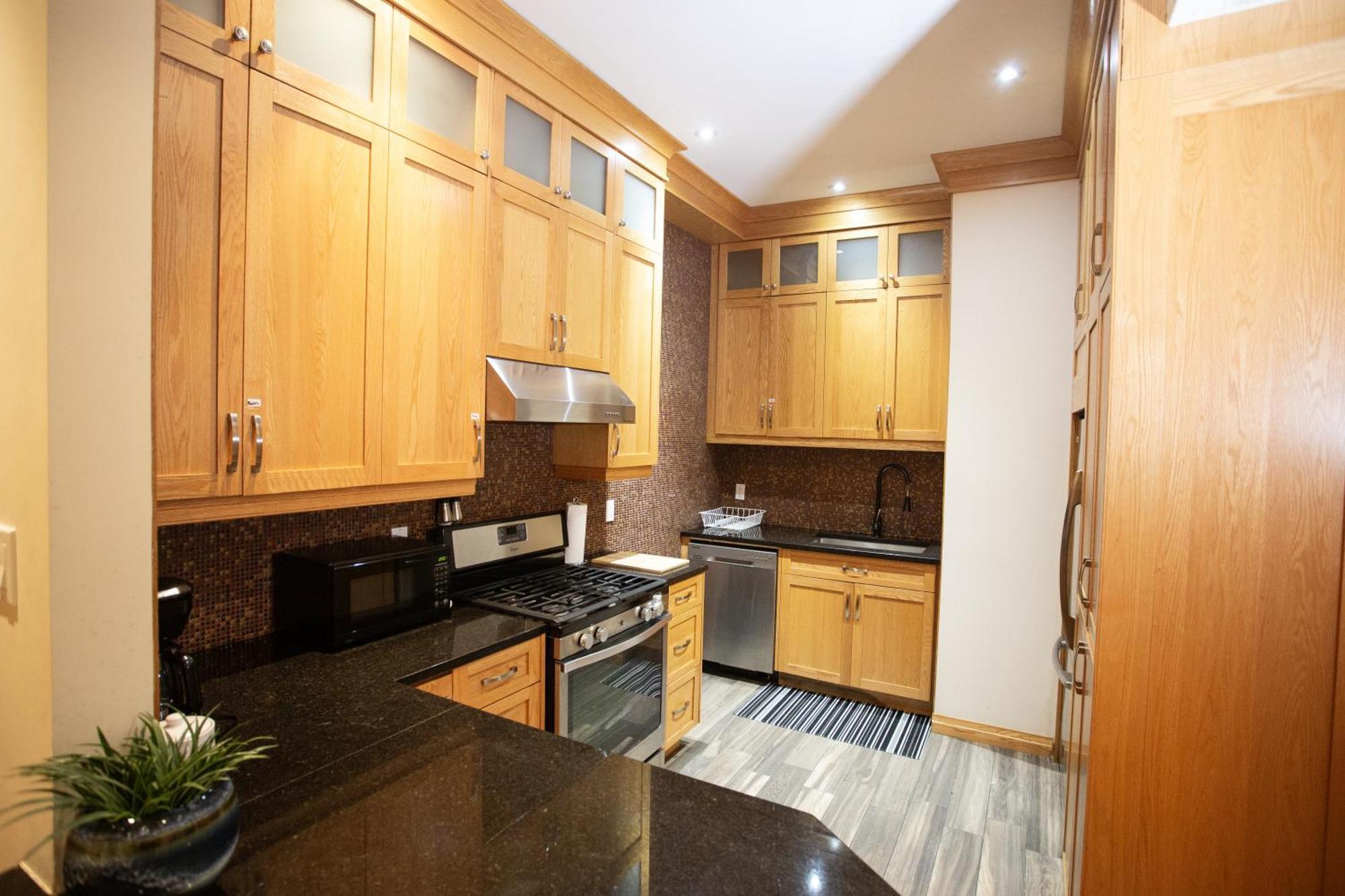 Spacious Downtown Montreal Apartment, 4Br-2Ba,Free Wifi エクステリア 写真