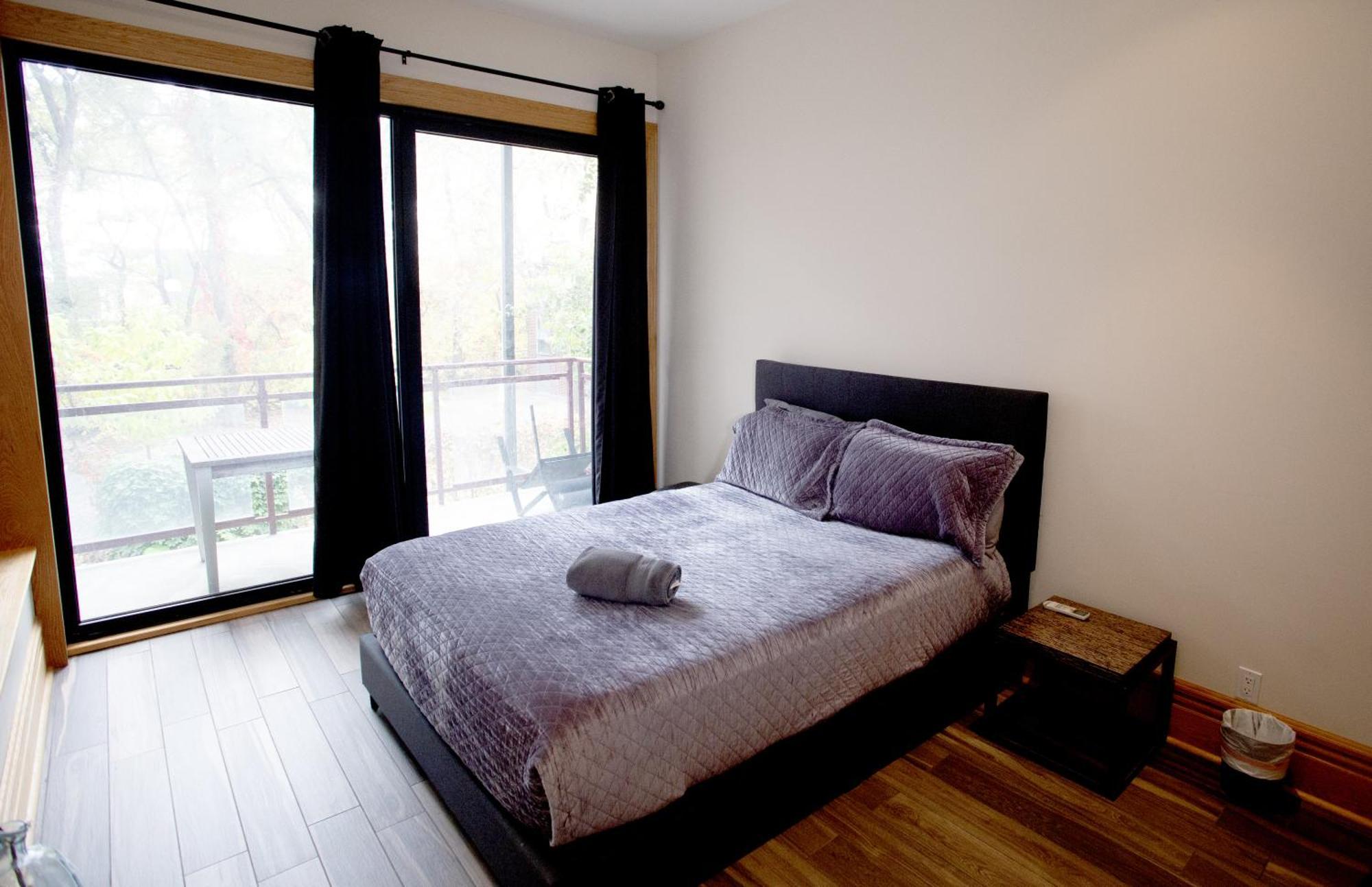 Spacious Downtown Montreal Apartment, 4Br-2Ba,Free Wifi エクステリア 写真